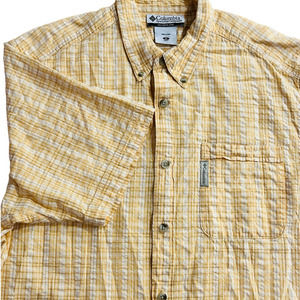 Columbia Yellow White Plaid Short Sleeve Button-down Collar Shirt 100% Cotton M